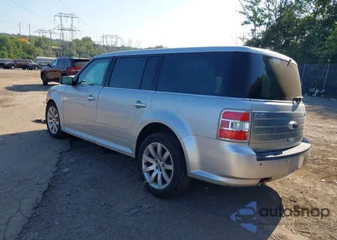 2011 Ford Flex Limited из США, поврежденный, VIN 2FMHK6DC8BBD27831